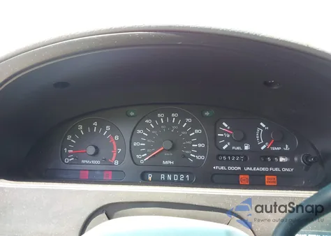 1996 Nissan Quest Xe/Gxe z USA, uszkodzony, nr VIN 4N2DN11W3TD840067